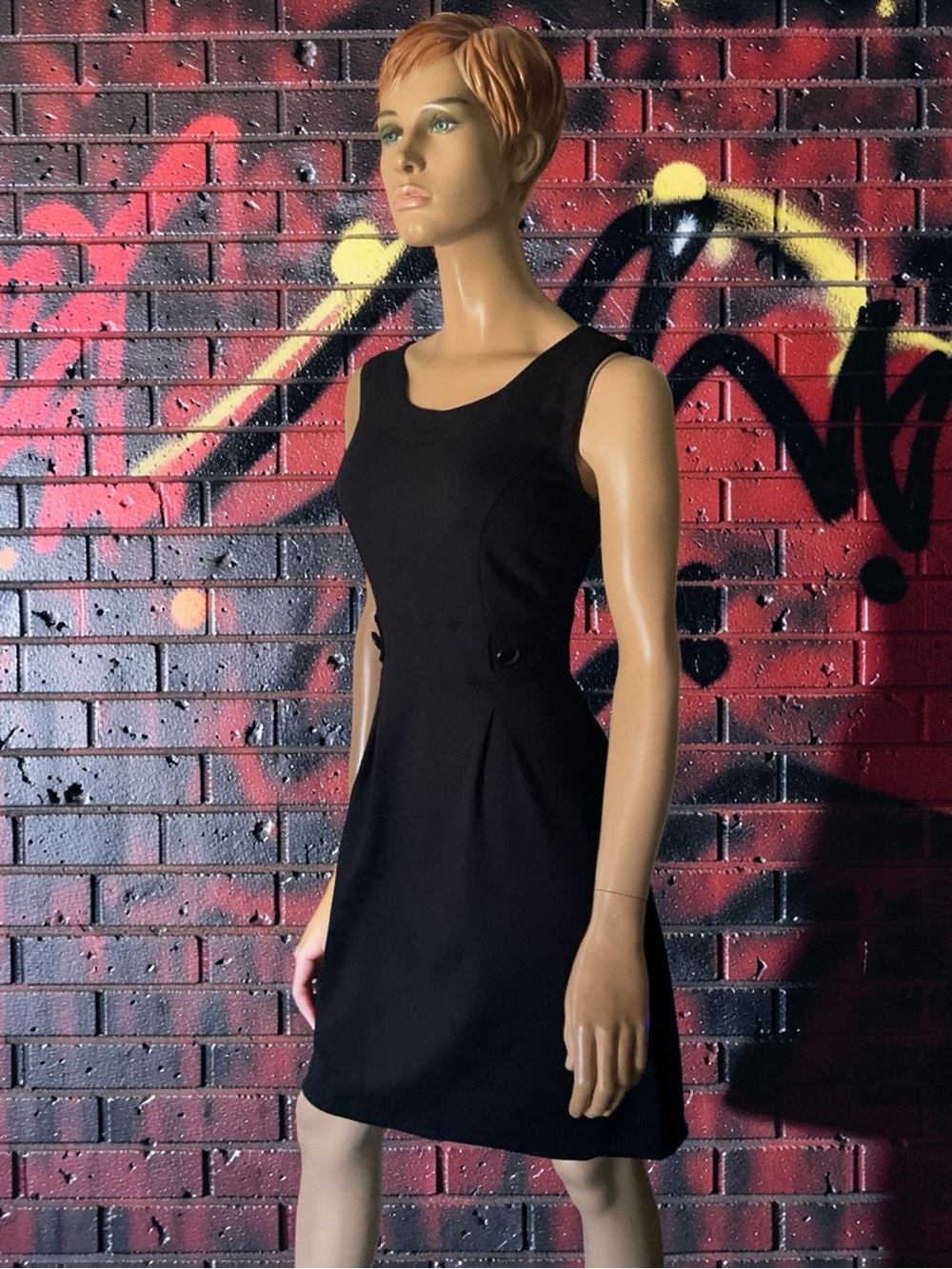 WHITE HOUSE BLACK MARKET BLACK A LINE DRESS SIZE 4 or MEDIUM